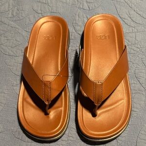 UGG Men's Brown Leather Flip-Flops 8 BRAND NEW